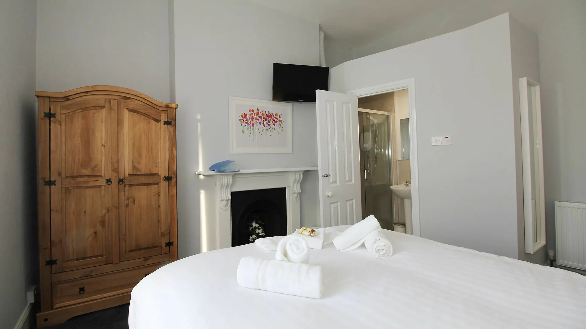 North Dublin City Ashpine Lodge 0*,